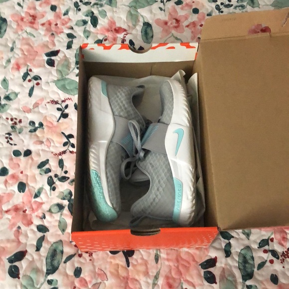 WMNS Nike Renew IN-Season TR 9 - Picture 6 of 6